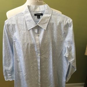 Lands End 3/4 sleeve blue and white button down.